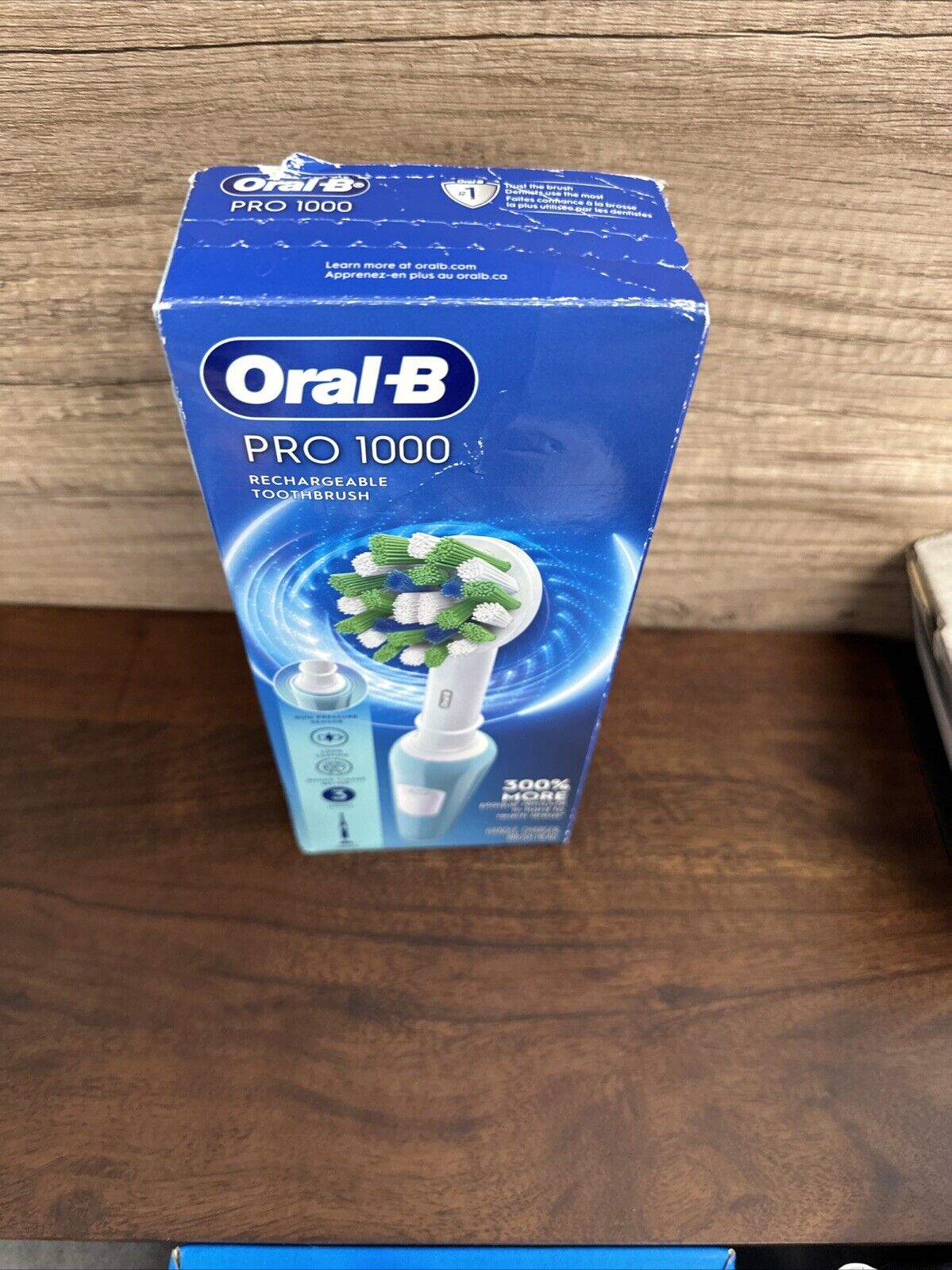 Oral-B Pro 1000 Rechargeable Electric Toothbrush Turquoise with Pressure Sensor